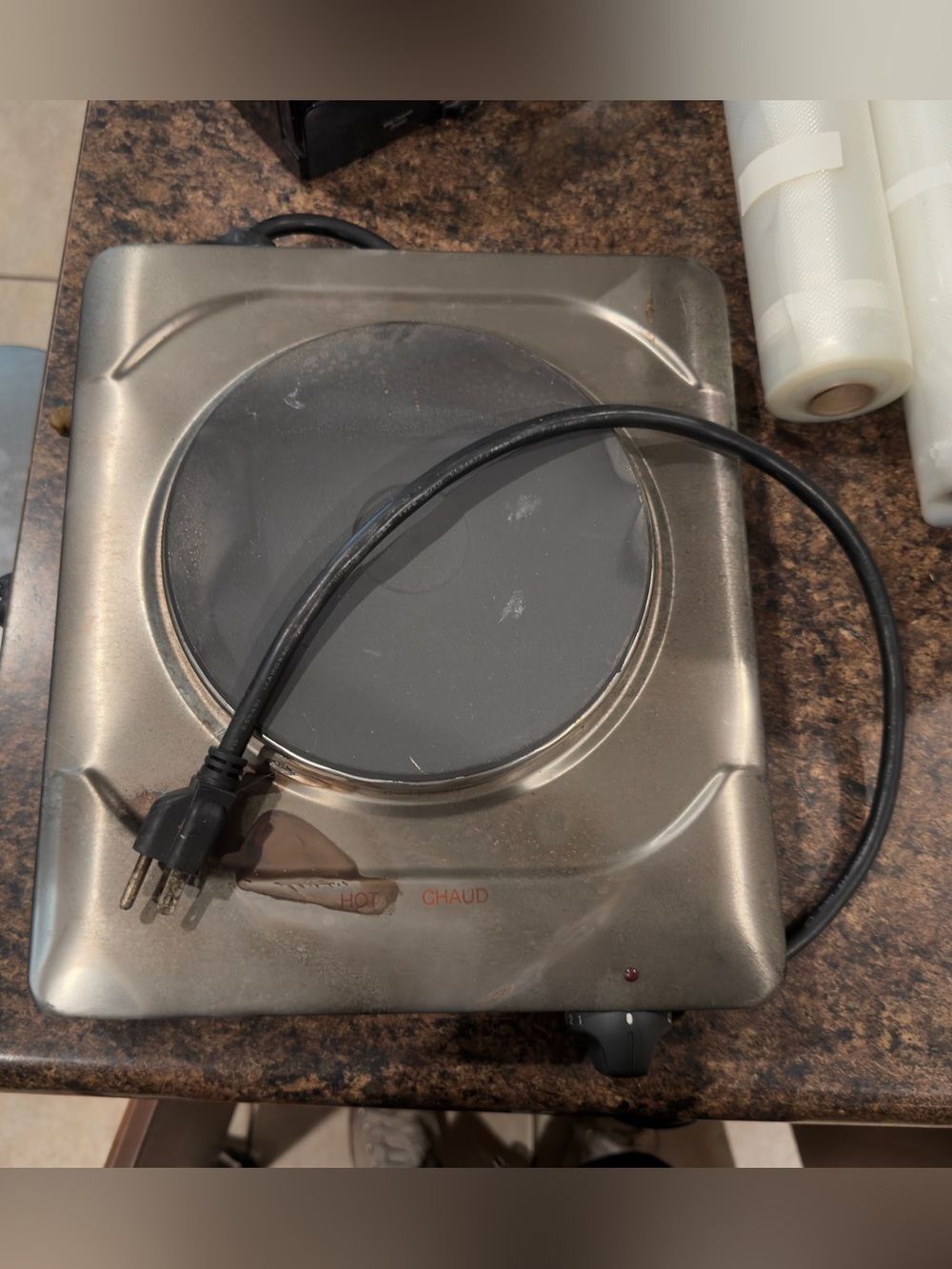 Single Burner Electric Hot Plate in Metallic Gray